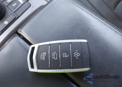 2017 Genesis G80 3.8 from USA, damaged, VIN KMHGN4JE7HU203582